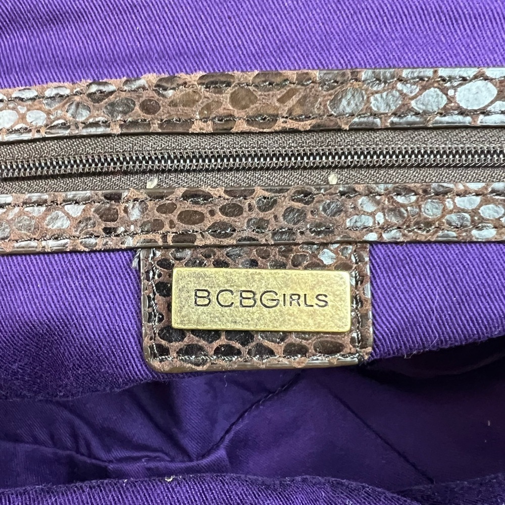BCB Girls Vintage Jaquar
Clutch Purse Shoulder Bag - Picture 6 of 11